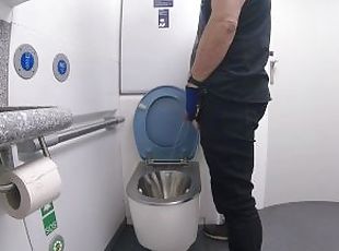 Masturbation, Pisser, Public, Amateur, Énorme bite, Gay, Branlette, Secousses, Européenne, Euro