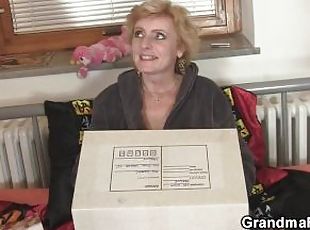 Grand-mère, Vieux, Chatte (Pussy), Maigre, Amateur, Mature, Fellation, Granny, Milf, Hardcore