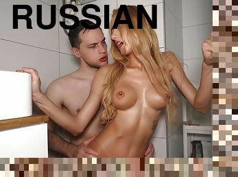 Carla Cute - Russian Couple Has Hot Sex In The Bathroom
