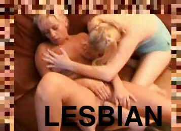 Chubby lesbian chicks are fisting deeply