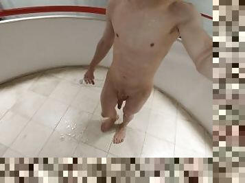 mandi, di-tempat-terbuka, kencing, umum, amatir, homo, sudut-pandang, eropa, mata-uang-euro, mandi-shower