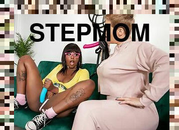 Stepmom Strap On Video With Ryan Keely, Daizy Cooper - Brazzers