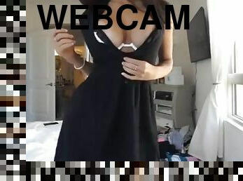 Webcam brunette fingering pussy