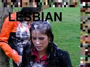 Two lesbians get messy in the park