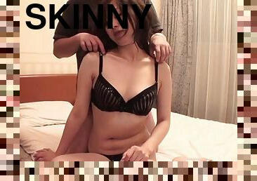 Hot fellatio from skinny japanese