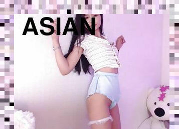 Asian girl slutty dance in super short shorts