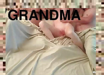 grand-mère, échangistes-et-libertins, femme, amateur, fellation, granny, milf, ejaculation