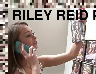 Riley reid petera linda