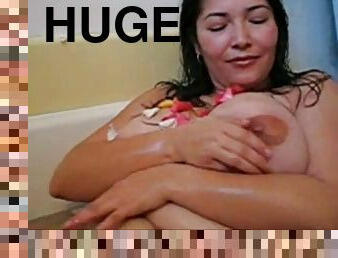 Huge tits in the tub 1