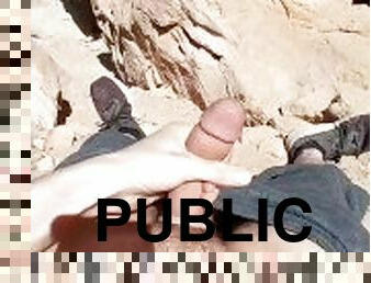 en-plein-air, public, amateur, ejaculation-sur-le-corps, gay, branlette, ejaculation, solo, masque