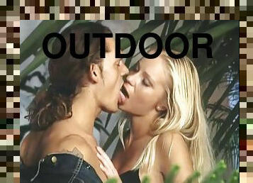 Stella del mar likes outdoor sex