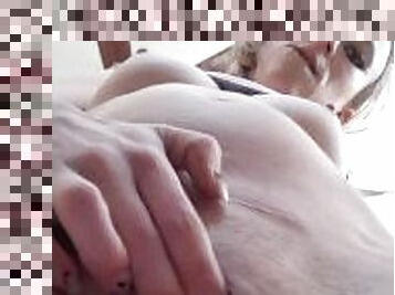 masturbation, orgasme, chatte-pussy, amateur, jouet, gode, petite, solo, minuscule, tatouage