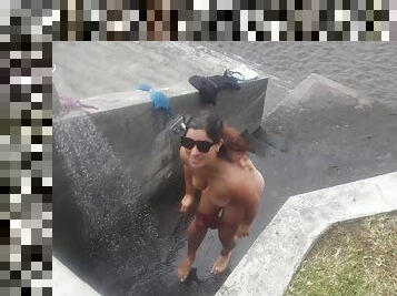 bañando, tetas-grandes, nudista, al-aire-libre, público, amateur, madurita-caliente, adolescente, casero, playa