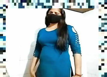 Lisa Bhabhi Ne Sexy Dance Kar Ke Nangi Ho Gai