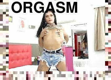 Sexy Trans Babe Isabela Fontenele Enjoys Machine Induced Orgasm