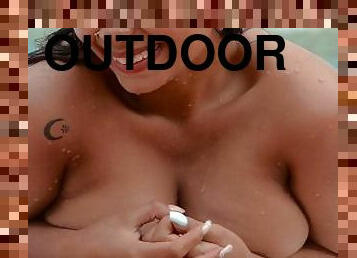 Rsellamb: I swim naked outdoors face up Colombian model: luu sell