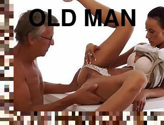 Old man get fuck from model