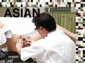 asiatique, médecin, examen-gyno