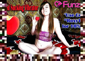  Roxy Reaching Orgasm With Funzze&#039;s &quot;Heart-shaped Sucking Vibrator&quot; 