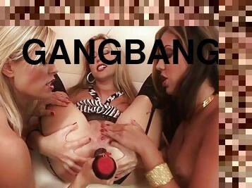Reverse Gangbang In A Wild Party - Cherry jul