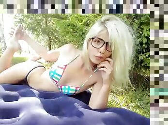 Sexy blonde girl outdoor cam