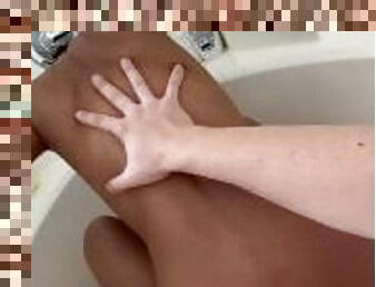 culo, bañando, orgasmo, squirting, amateur, negra-ebony, interracial, latino, pareja, primera-persona