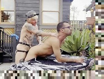 Austin Spears and Brad Pardee fuck in the backyard