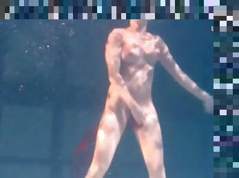 Ballerina stars in arousing underwater show