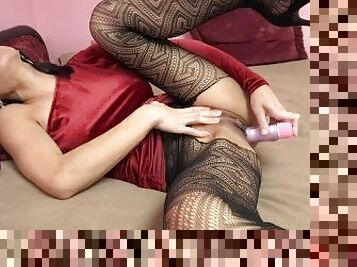 ChickPass 4k - Asian housewife Teagan Lynn enjoys a vibrator and a dildo