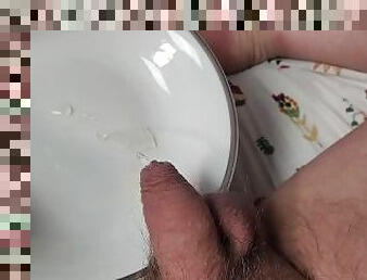 Pissing on a plate and spilled on my bedsheet