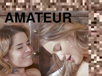 isot-tissit, vanha, pillu-pussy, amatööri, typykät, lesbo-lesbian, äityli, sormettaminen, suuteleminen, nuori-18