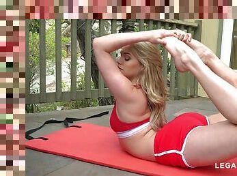 Sensual Yoga instructor Mia Malkova gets deep pussy penetration GP448 - PornWorld