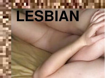 orgasmi, amatööri, lesbo-lesbian, kotitekoinen, pari, pikkuinen, pikkurintainen