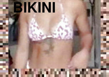 brudar, bikini