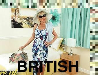 Hot British Granny Elaine Loves Being In The Spotlight!