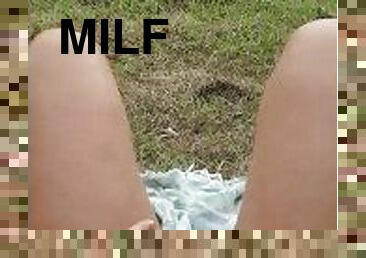 poilue, masturbation, en-plein-air, public, chatte-pussy, femme, amateur, milf, latina, maman