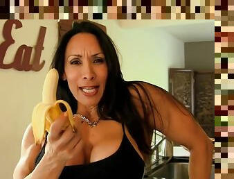 Denise Masino In Going Bananas