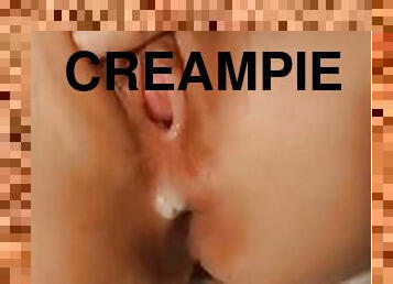 Sexy Creampie Pushing