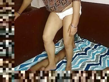 Khutta le naramro sex treat bayo sauteli ama chiki