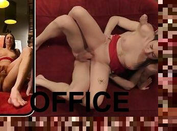 gros-nichons, bureau-office, orgasme, orgie, chatte-pussy, ejaculation-sur-le-corps, énorme-bite, ados, maison, trio