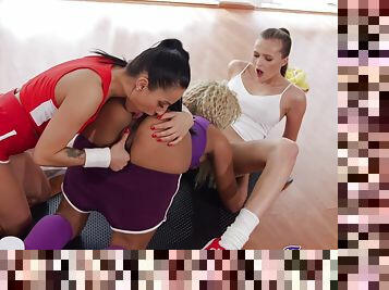 Romy Indy In Glorious Lesbian Threesome W 69