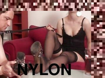 branlette, bdsm, esclave, pieds, bondage, brunette, en-nylon