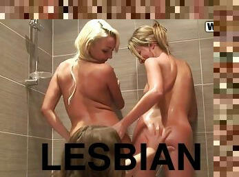 מסיבה, לסבית-lesbian, מין-קבוצתי, מכללה, בלונדיני, מנוקב, שחרחורת