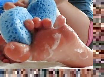 Washing feet - small petite foot fetish padrona italiana mistress worship femdom pov worship piedini