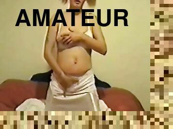 poilue, masturbation, chatte-pussy, amateur, doigtage, décapage, bas, petite-amie, première-fois, bisexuels