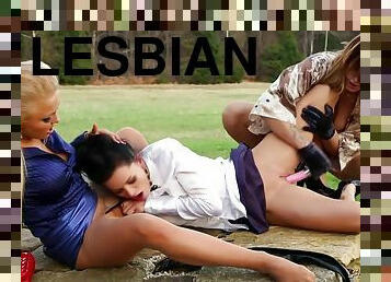 Pissing Lesbian Gals