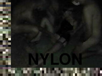 bas, brutal, en-nylon, sucer