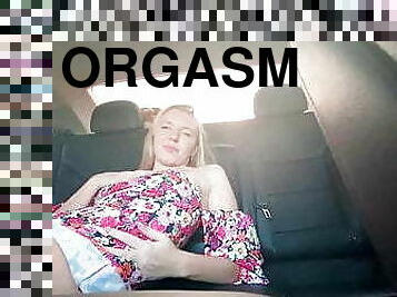 Beautiful Girl Fingering in the Car and Having an Orgasm