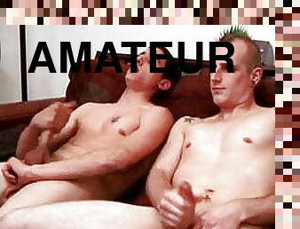 monstre, amateur, énorme-bite, gay, première-fois