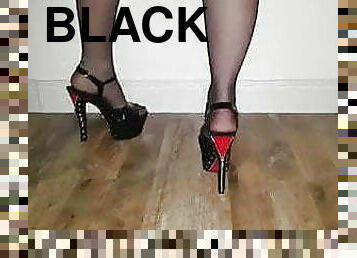 collants, black, pieds, bas, fétiche, branlette-avec-les-pieds, en-nylon, talons-hauts